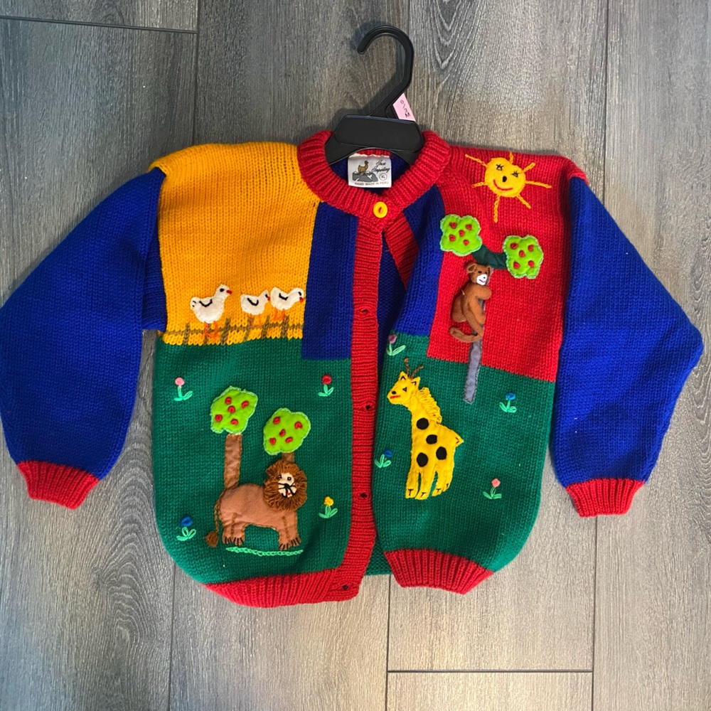 One of a kind 3T vintage sweater
Hand made in Peru